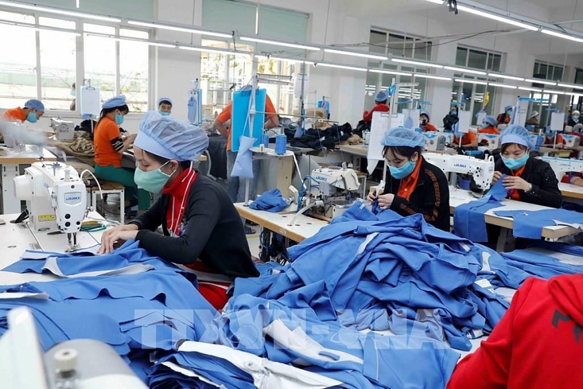 Khó khăn bủa vây, Tập đoàn dệt may Việt Nam lãi 1.090 tỷ đồng | Báo Công Thương