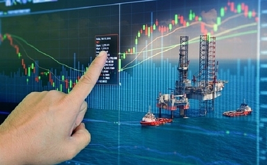 Giá dầu trở lại, nhiều cổ phiếu dầu khí tăng gần 50% từ đầu năm 2021