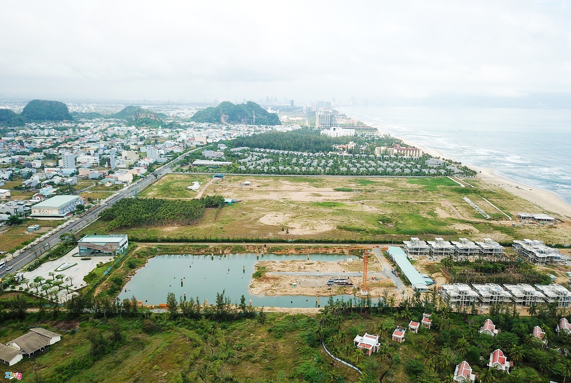 Hàng loạt biệt thự, resort bỏ hoang ở ven biển Đà Nẵng
