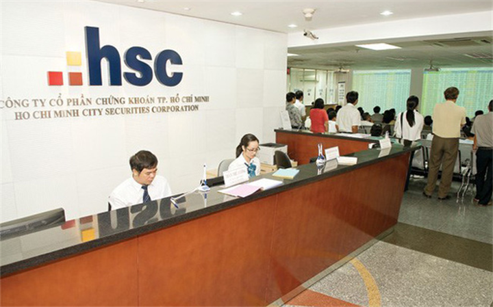 HFIC tiếp tục đăng kí bán 25 triệu cổ phiếu HCM