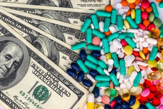 Vượt khó năm COVID-19 thứ nhất, loạt doanh nghiệp ngành dược sắp chia cổ tức “khủng” bằng tiền