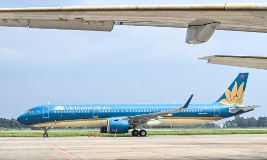 Vietnam Airlines (HVN): Cổ phiếu giảm sàn phiên giao dịch bổ sung, thiết lập kỷ lục “khủng” về thanh khoản